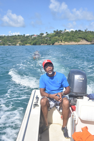 mann auf einem boot martinique